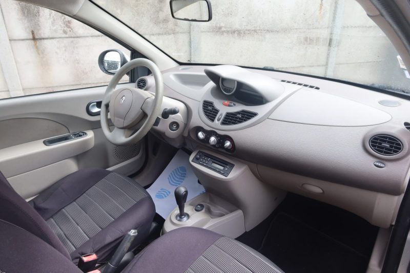 RENAULT TWINGO 2010