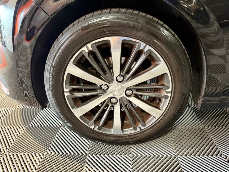 PEUGEOT 208 1.6 Allure Blue HDI 100ch