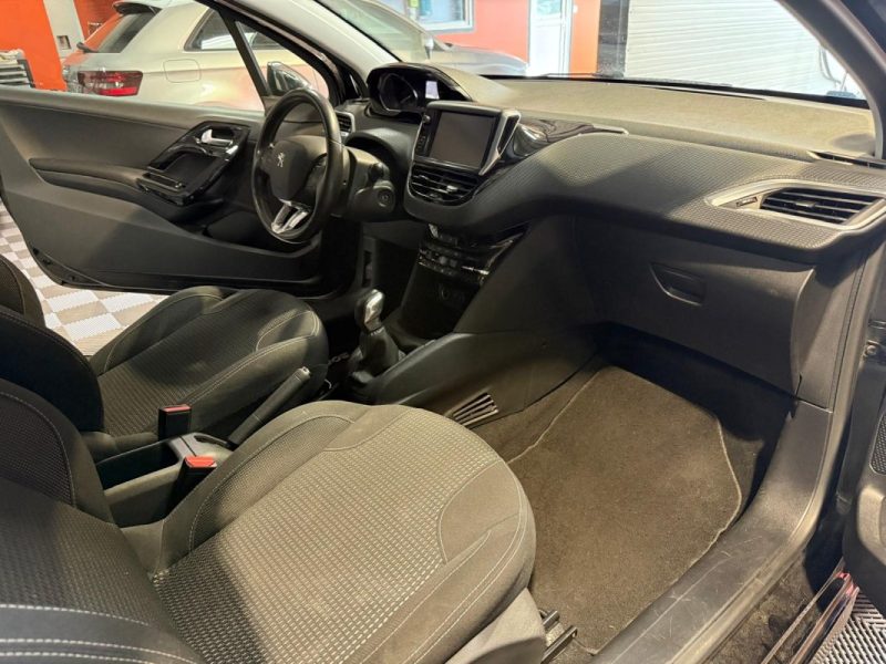 PEUGEOT 208 1.6 Allure Blue HDI 100ch