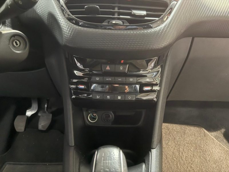 PEUGEOT 208 1.6 Allure Blue HDI 100ch