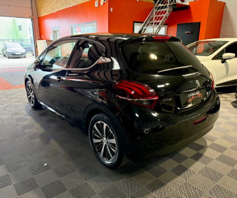 PEUGEOT 208 1.6 Allure Blue HDI 100ch