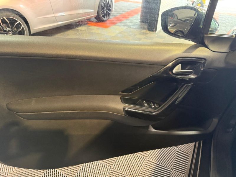 PEUGEOT 208 1.6 Allure Blue HDI 100ch