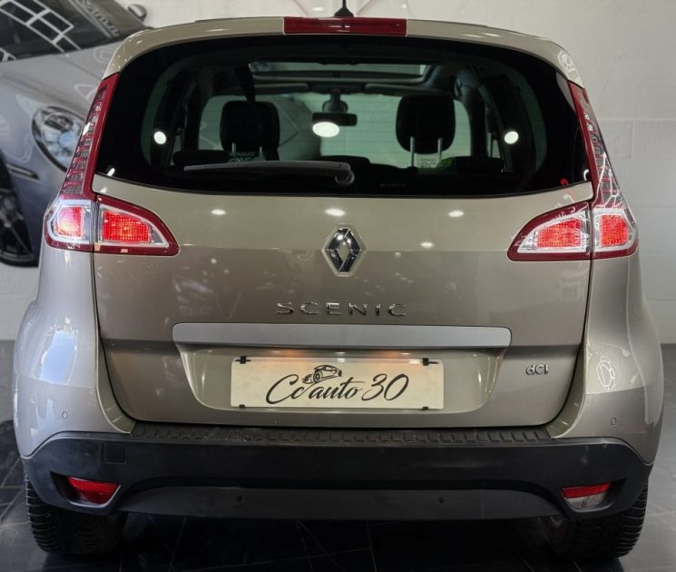 RENAULT MEGANE SCENIC 2010