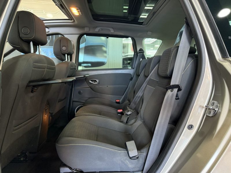 RENAULT MEGANE SCENIC 2010