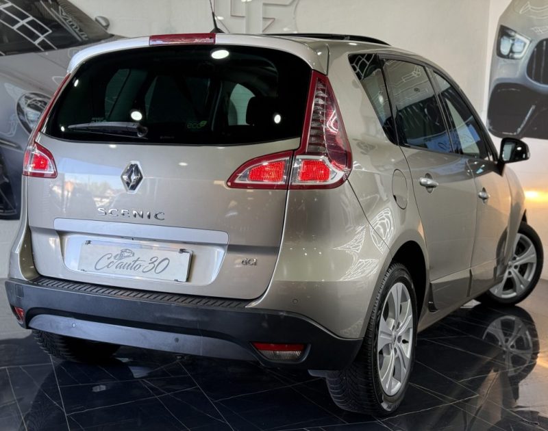 RENAULT MEGANE SCENIC 2010