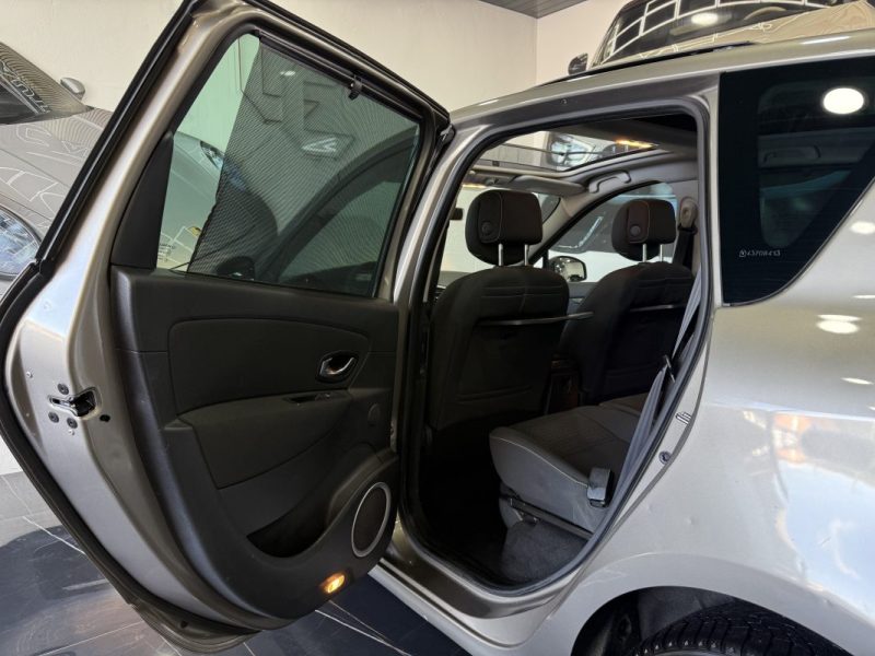 RENAULT MEGANE SCENIC 2010