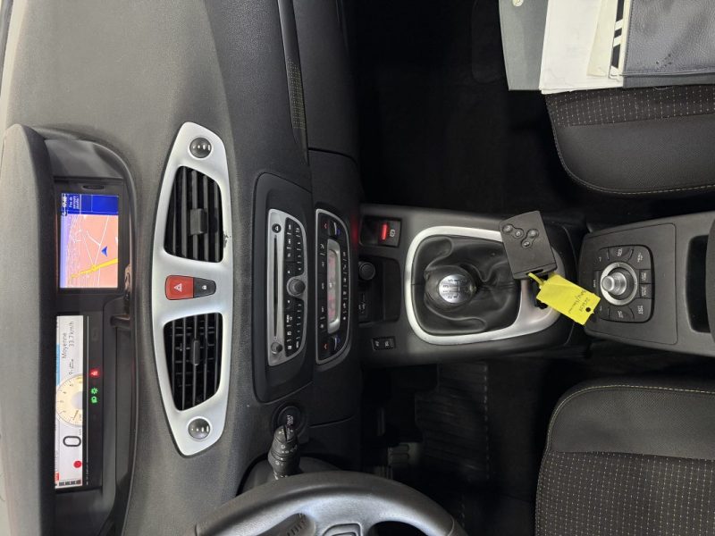 RENAULT MEGANE SCENIC 2010