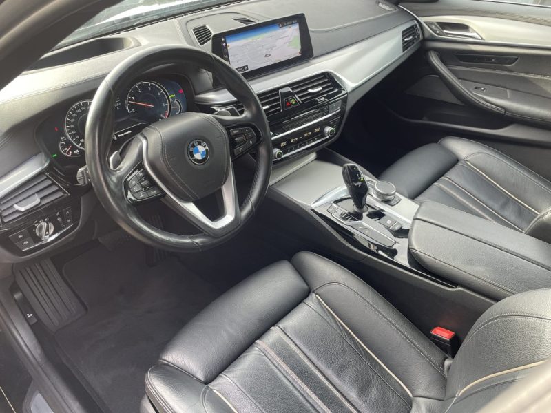 BMW Série 5 - 530dA xDrive 265ch Luxury Toit ouvrant / Drive Assist PRO / Park Assist Plus / CarPlay
