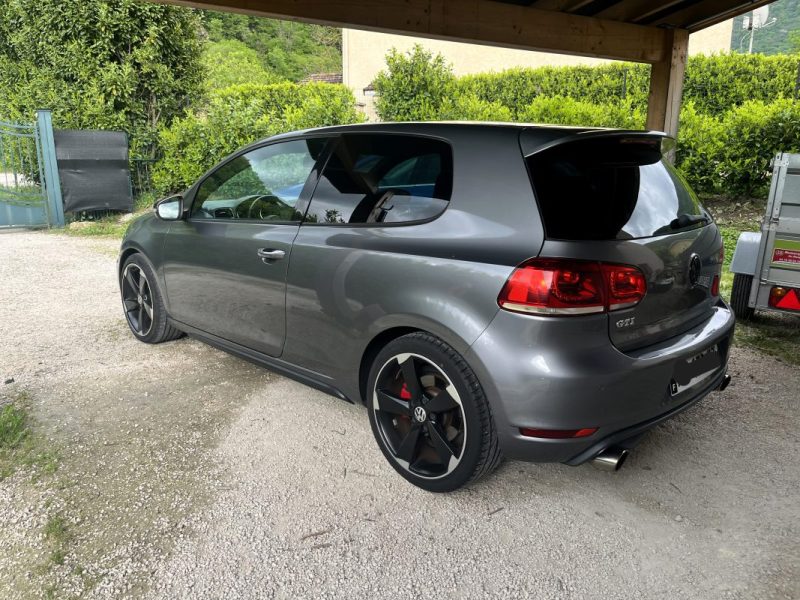 VOLKSWAGEN GOLF 2009