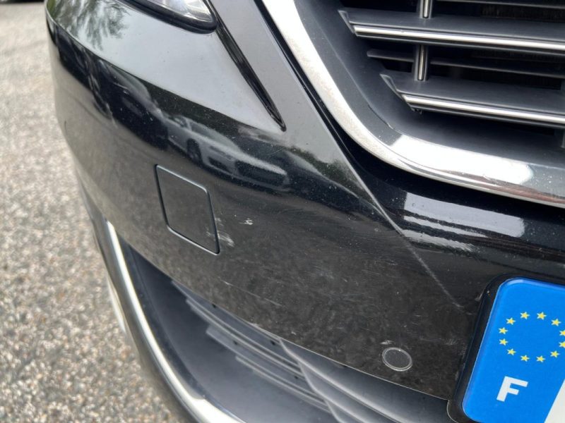 PEUGEOT 308 1.2 e-THP 130cv GT LINE - DISTRIBUTION NEUVE