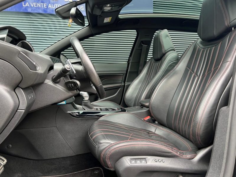 PEUGEOT 308 1.2 e-THP 130cv GT LINE - DISTRIBUTION NEUVE