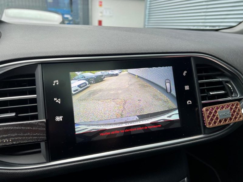 PEUGEOT 308 1.2 e-THP 130cv GT LINE - DISTRIBUTION NEUVE