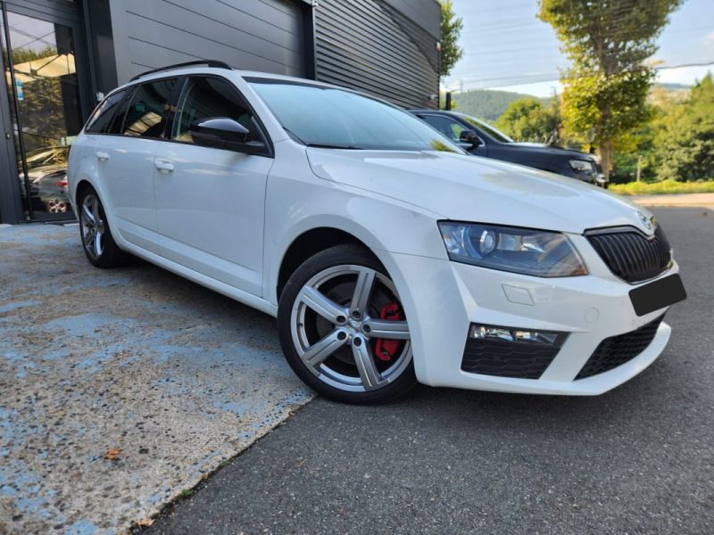 Skoda Octavia 2014 Combi 2.0 TSI 220 RS DSG*CUIR*XENON*