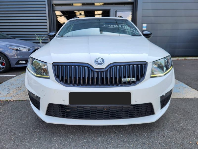 Skoda Octavia 2014 Combi 2.0 TSI 220 RS DSG*CUIR*XENON*