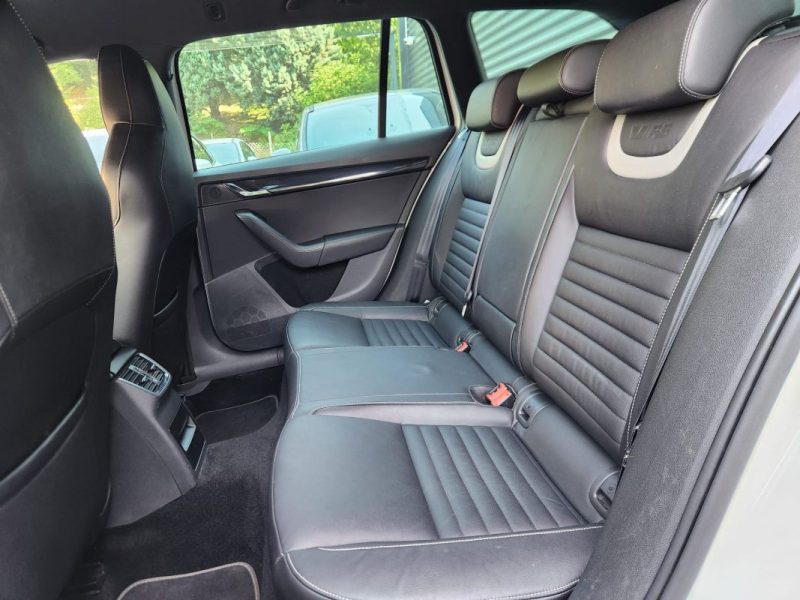 Skoda Octavia 2014 Combi 2.0 TSI 220 RS DSG*CUIR*XENON*