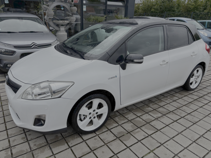  TOYOTA AURIS HSD 1.8i HYBRID 136 CH EXECUTIVE