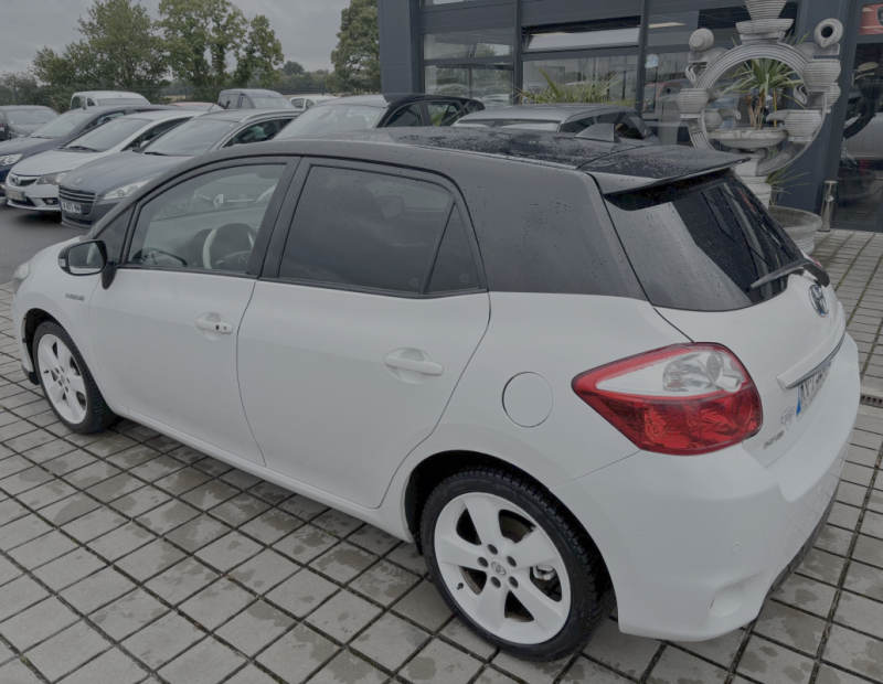 TOYOTA AURIS HSD 1.8i HYBRID 136 CH EXECUTIVE