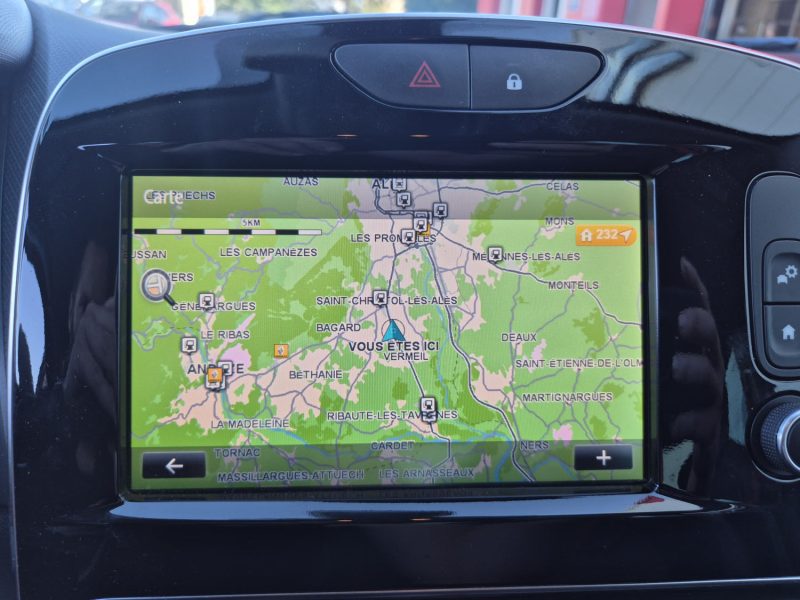 RENAULT CLIO 1.6 T 220ch RS Trophy