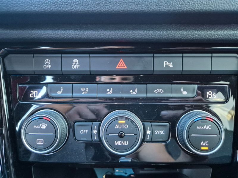 VOLKSWAGEN T-ROC R 2.0 TFSI 300 4Motion R