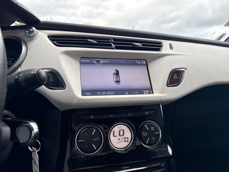 CITROEN DS3 1.6 e-HDi110 Airdream Sport Chic 1ère MAIN