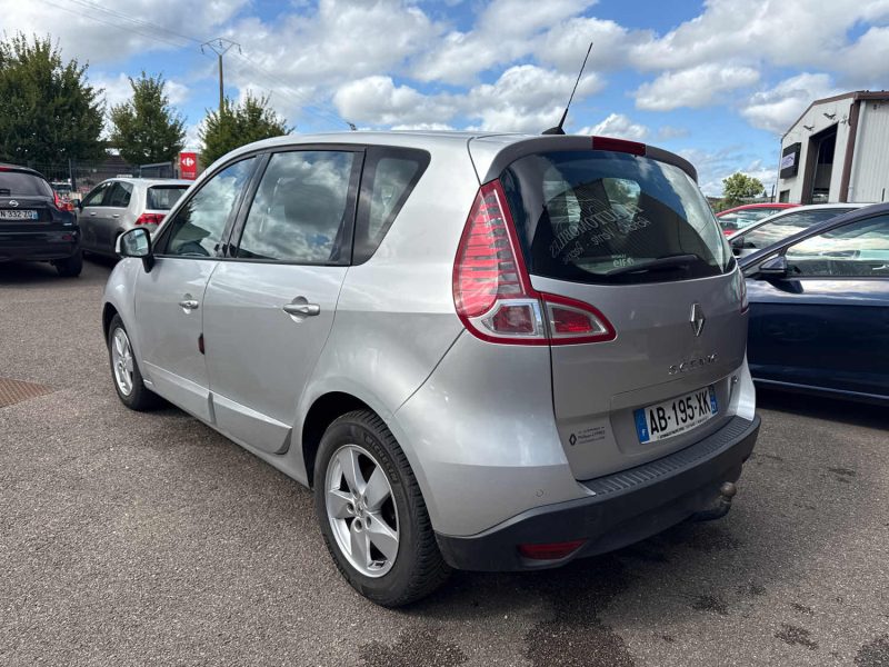 RENAULT SCENIC 3 2009