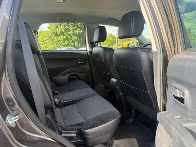 Citroen C-Crosser 2.2 HDi Exclusive 2011 -  102063 KM