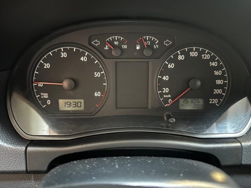 VOLKSWAGEN POLO 1.4 ESSENCE 75 CV 2004