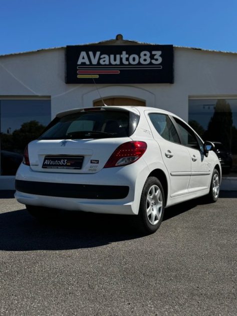 Peugeot 207 1.6HDi 90ch - Limited Edition - Distribution neuve - 99.000km - CT ok - Garantie 1an