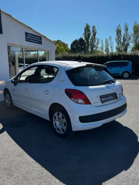 Peugeot 207 1.6HDi 90ch - Limited Edition - Distribution neuve - 99.000km - CT ok - Garantie 1an