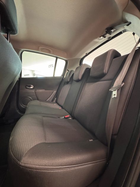 Renault Clio 1.2 LEV 75cv / TomTom / Distribution Neuve / Révisée / CT OK 