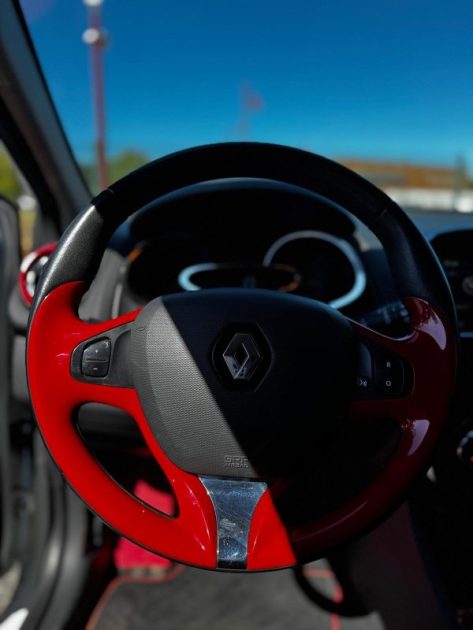 Renault Clio 1.5 Dci 90cv Limited Pack Red Touch/  Distribution neuve / Révisée CT OK