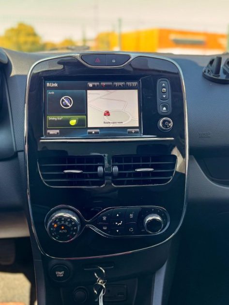 Renault Clio 1.5 Dci 90cv Limited Pack Red Touch/  Distribution neuve / Révisée CT OK