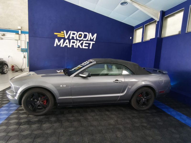 FORD FORD MUSTANG CABRIOLET FINITION SOHC - V6 - 215 Cv - 4L - CAPOTE ELECTRIQUE - REGULATEUR DE VITESSE  2006