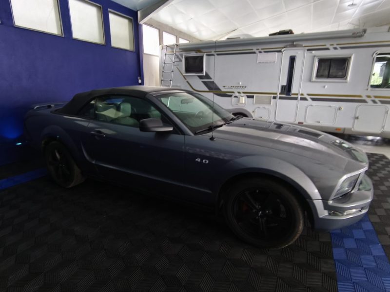 FORD FORD MUSTANG CABRIOLET FINITION SOHC - V6 - 215 Cv - 4L - CAPOTE ELECTRIQUE - REGULATEUR DE VITESSE  2006