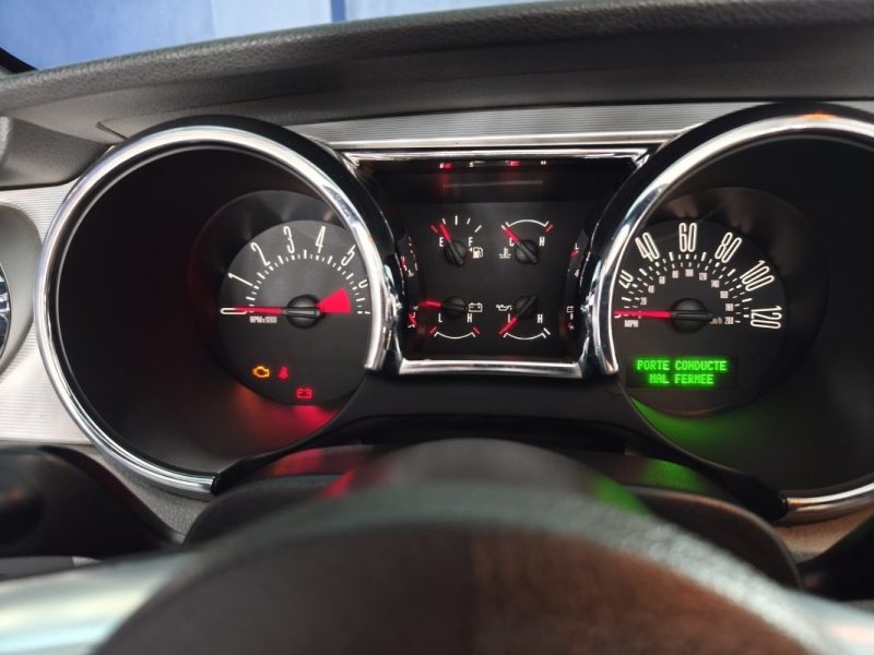 FORD FORD MUSTANG CABRIOLET FINITION SOHC - V6 - 215 Cv - 4L - CAPOTE ELECTRIQUE - REGULATEUR DE VITESSE  2006