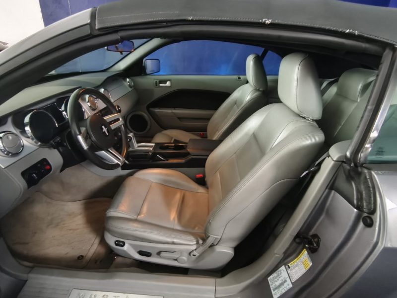 FORD FORD MUSTANG CABRIOLET FINITION SOHC - V6 - 215 Cv - 4L - CAPOTE ELECTRIQUE - REGULATEUR DE VITESSE  2006