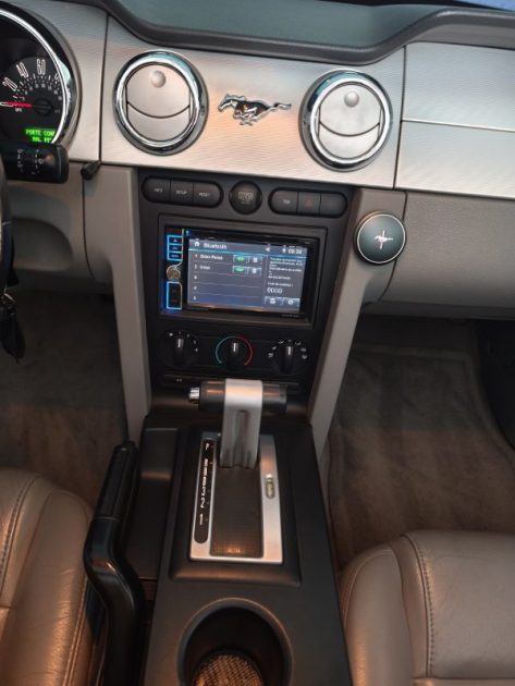 FORD FORD MUSTANG CABRIOLET FINITION SOHC - V6 - 215 Cv - 4L - CAPOTE ELECTRIQUE - REGULATEUR DE VITESSE  2006