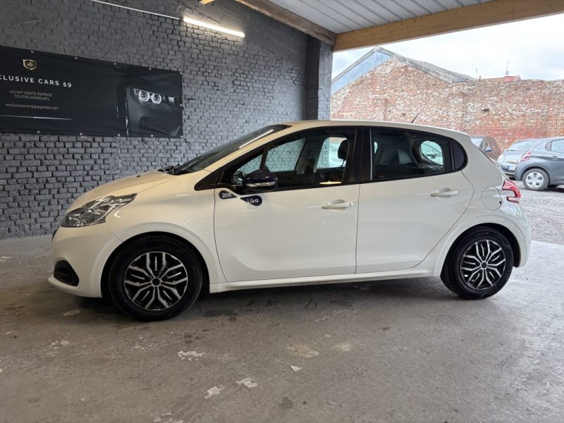PEUGEOT 208 2019