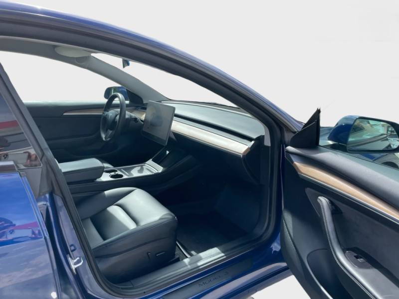 TESLA MODEL 3 STANDARD PLUS RWD