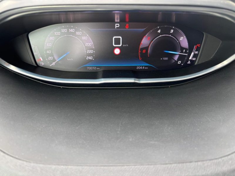 PEUGEOT 3008 1.5 BLUEHDI 130cv EAT8