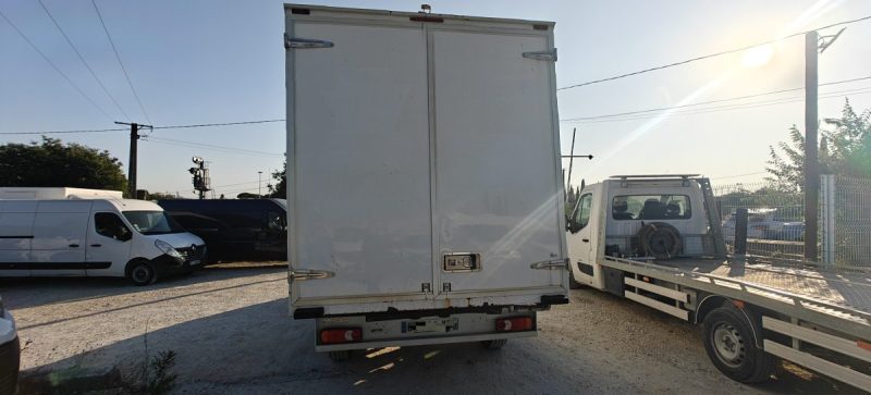 RENAULT MASTER 2.3dci 150 cv  20m3 caisse demenagement  2017