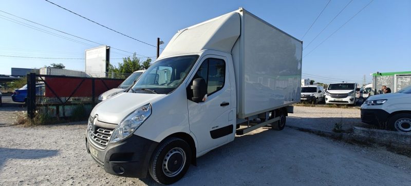 RENAULT MASTER 2.3dci 150 cv  20m3 caisse demenagement  2017