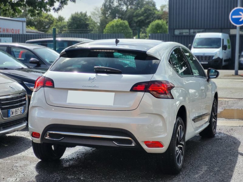 CITROEN DS4 1.6 BlueHDi 120 cv - SoChic - Garantie 12 Mois