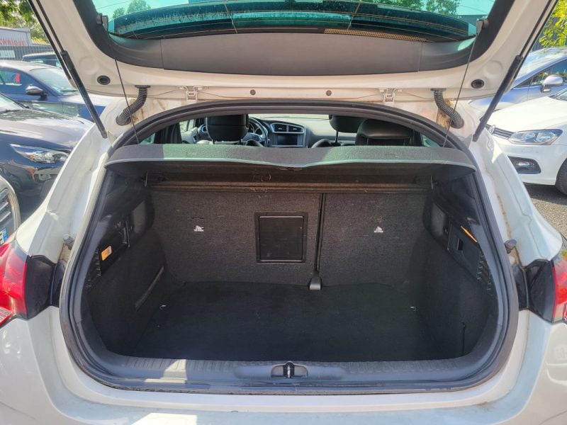 CITROEN DS4 1.6 BlueHDi 120 cv - SoChic - Garantie 12 Mois