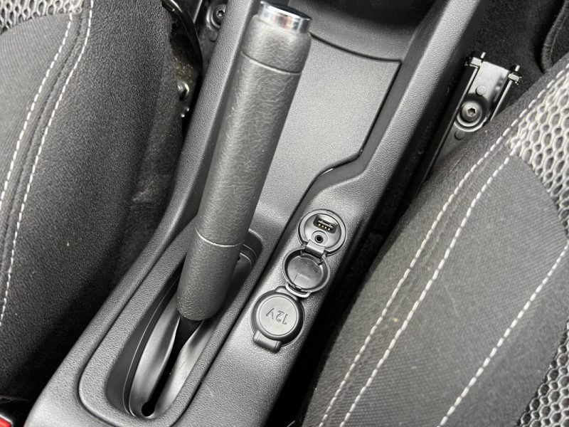 CITROEN C3 II PHASE 2 1.2 E-VTI 82 Cv PREMIERE MAIN / BOITE AUTOMATIQUE 27 100 Kms - GARANTIE 1 AN