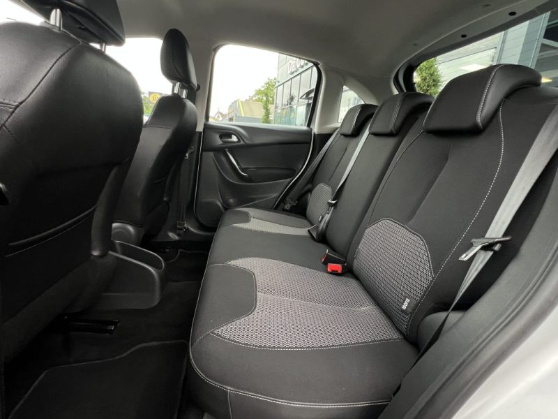 CITROEN C3 II PHASE 2 1.2 E-VTI 82 Cv PREMIERE MAIN / BOITE AUTOMATIQUE 27 100 Kms - GARANTIE 1 AN