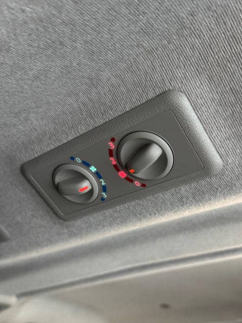 Opel Vivaro 1.6 Edition Tourer CDTI 145 BiTurbo - 9 Places - 101.200 km - Historique Complet - 