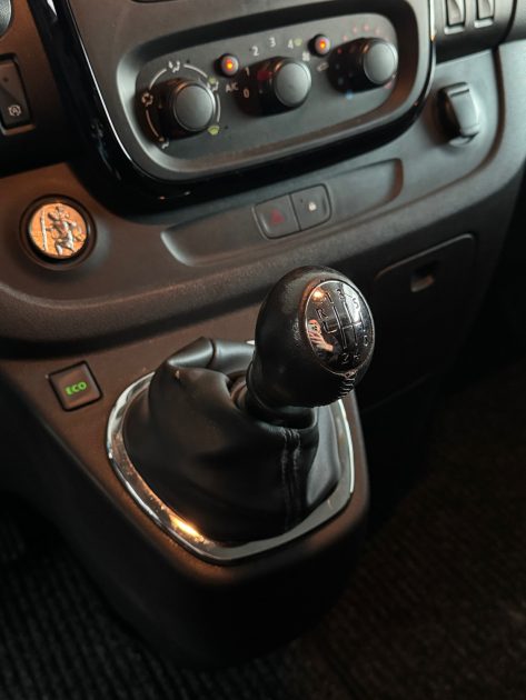 Opel Vivaro 1.6 Edition Tourer CDTI 145 BiTurbo - 8 Places - 101.200 km - Historique Complet - 