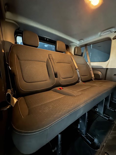 Opel Vivaro 1.6 Edition Tourer CDTI 145 BiTurbo - 9 Places - 101.200 km - Historique Complet - 