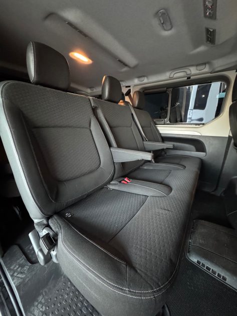 Opel Vivaro 1.6 Edition Tourer CDTI 145 BiTurbo - 9 Places - 101.200 km - Historique Complet - 